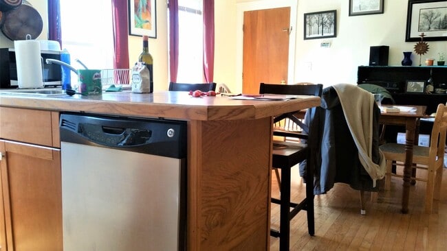 Photo - Nicely renovated 4 bed next to Porter Square and the Commuter Rail in Somerville! House