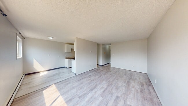 Building Photo - 9515-9100 100 Ave.