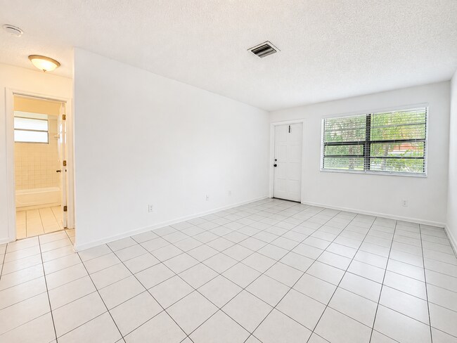 Foto del edificio - 500 NW 35th St
