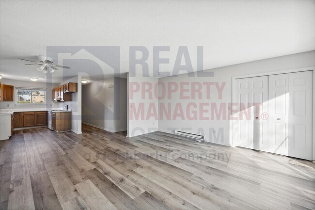 Foto del edificio - 6256 Wayland Rd