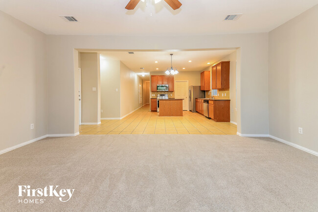 Building Photo - 2931 Clear Creek Dr
