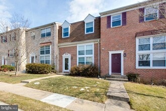 Building Photo - 3570 Lowlen Ct