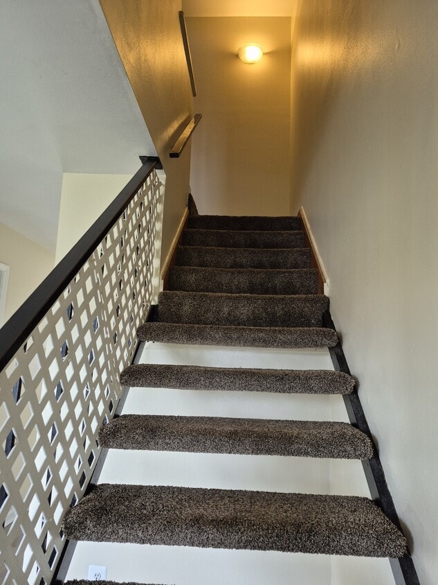 Building Photo - 7230 Hazelcrest Dr