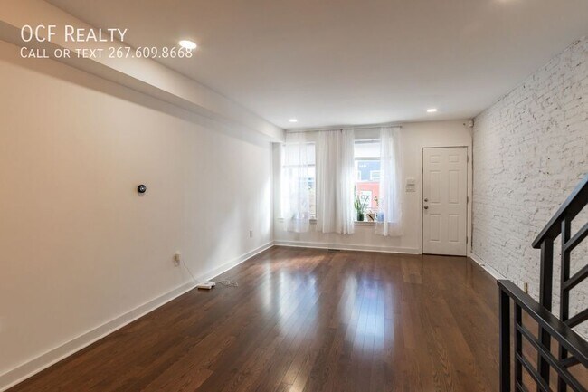 Foto del edificio - Two Bed Point Breeze Townhouse