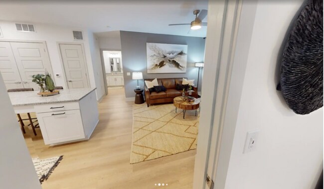 Foto del edificio - 2422 Firewheel Pkwy