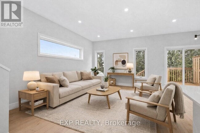 Building Photo - 1142 Ontario Rd