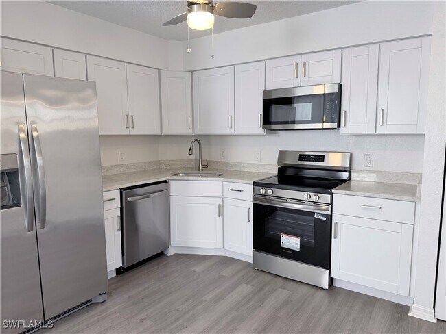 Foto del edificio - 8687 River Homes Lane