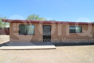 Building Photo - 53 S Melrose Ave