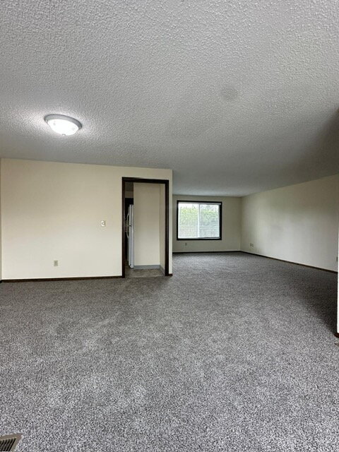 Foto del edificio - Single level home with 3 bedroom and 2 baths
