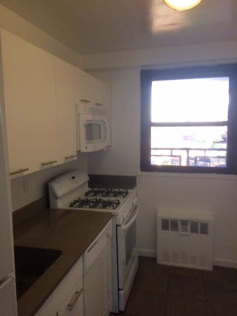 Primary Photo - 6260 99th St