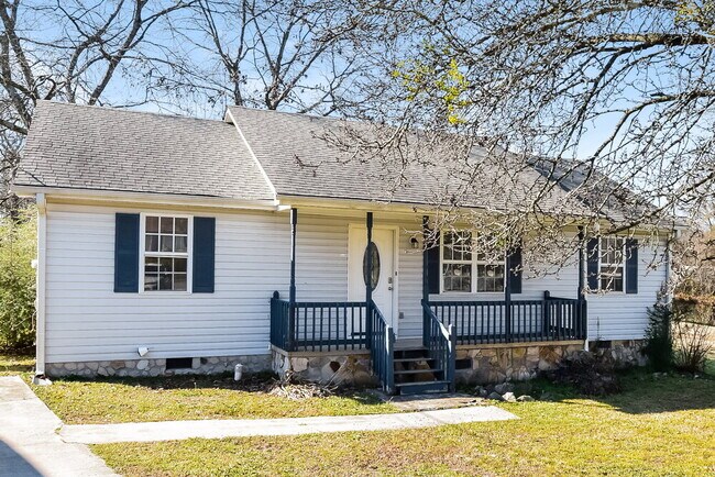 Foto del edificio - 5215 Austin Pl