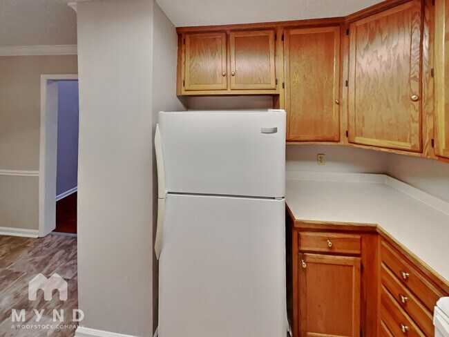 Building Photo - 8332 Woodford Bridge Dr