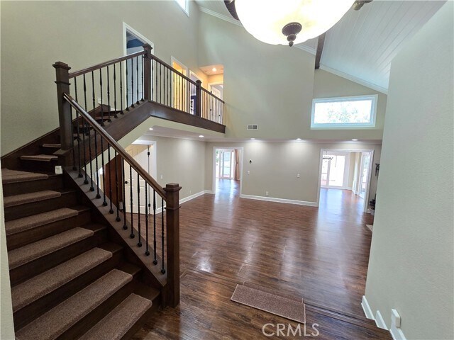 Foto del edificio - 24832 Forest Knoll Ln