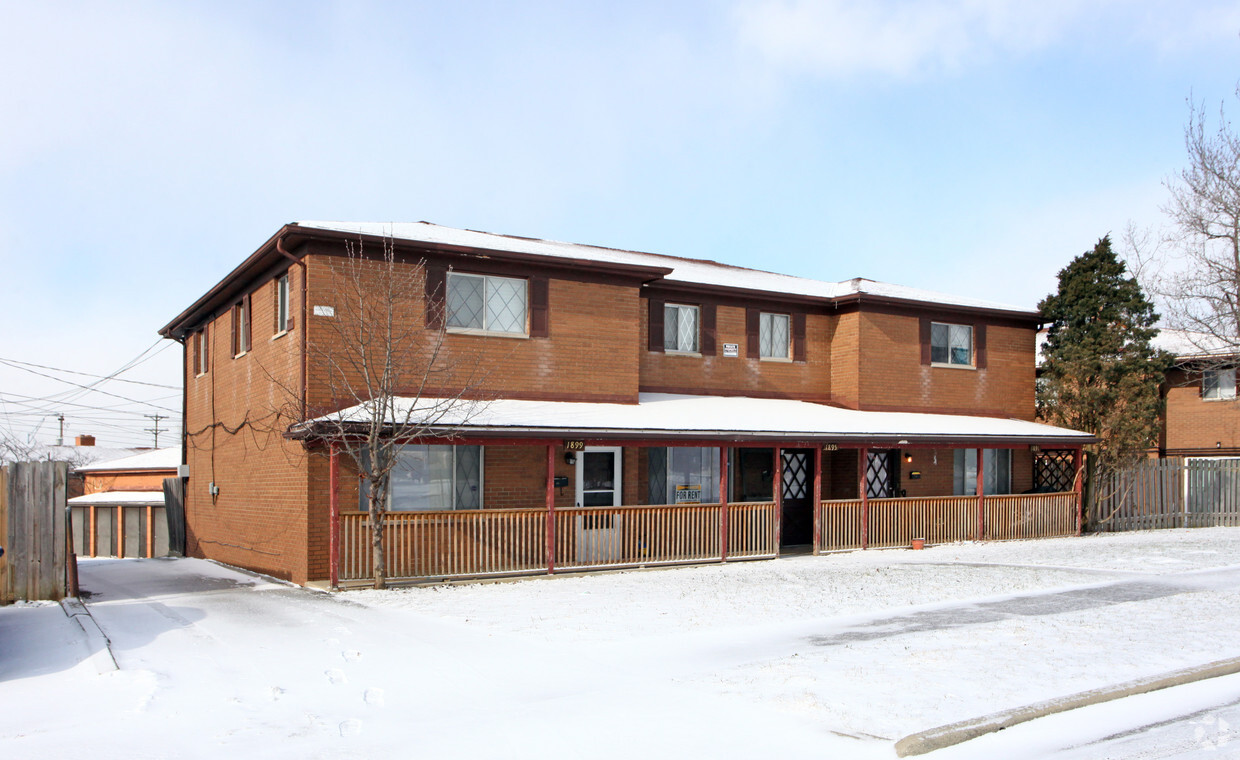Foto principal - 6613-6617 E Livingston Ave
