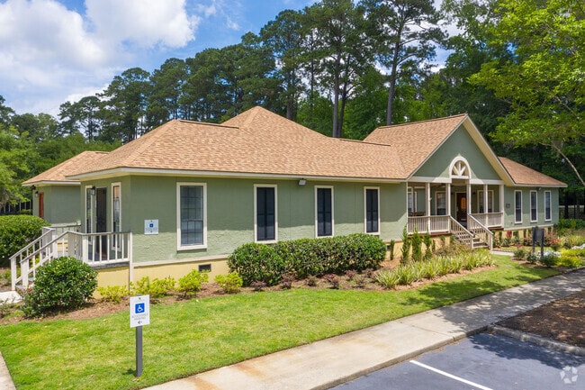 Building Photo - The Arbors Townhomes