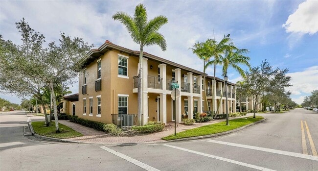 Building Photo - 1133 SW 147th Terrace