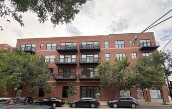 Building Photo - 2 S Leavitt St