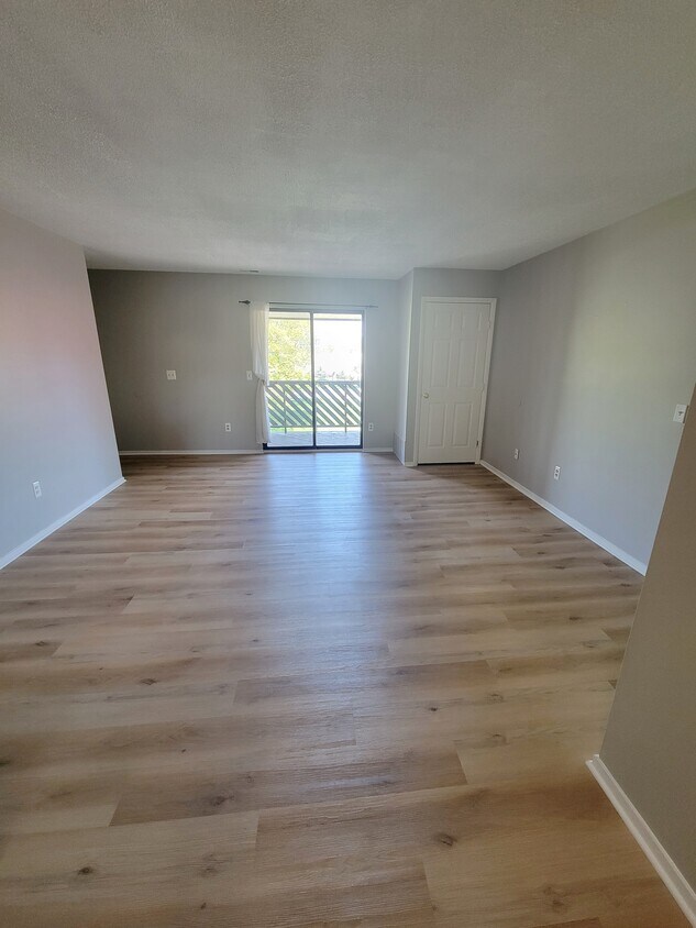 16544 Clarkson Dr Unit Building 3, 36, Fraser, MI 48026 Condo for