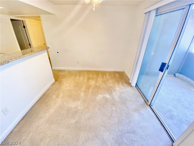 Building Photo - 5055 W Hacienda Ave