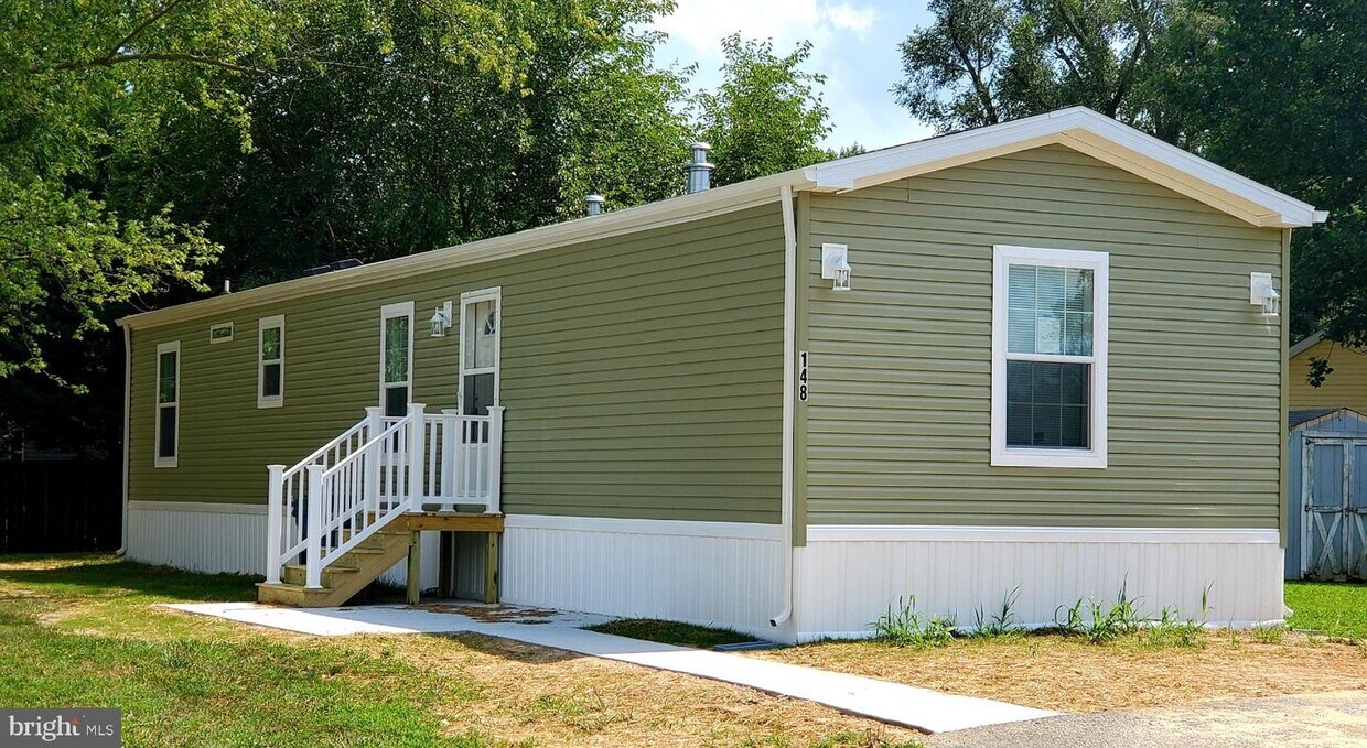 Foto principal - 148 Carnation Dr