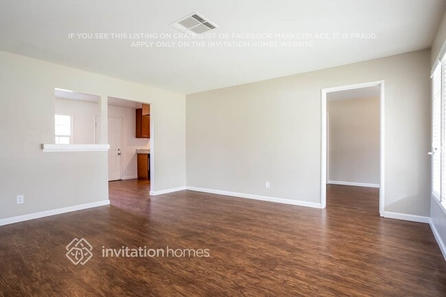 Building Photo - 548 B St