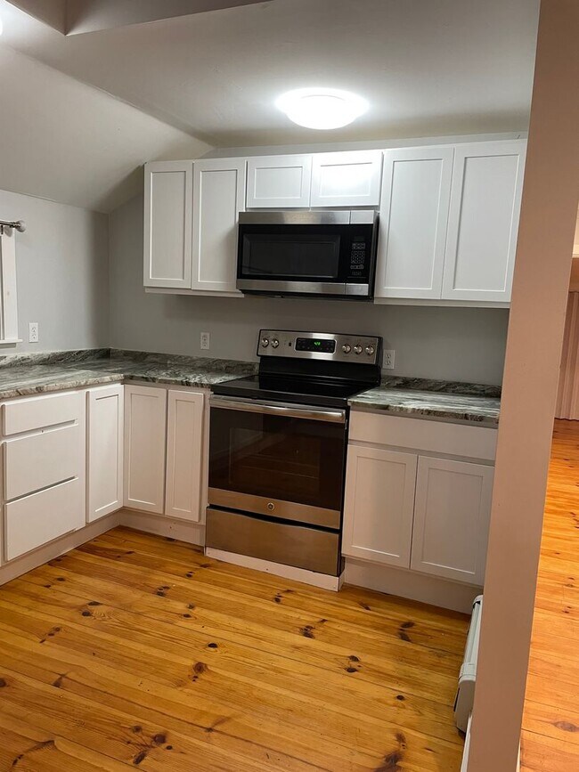 Building Photo - 155 Onset Ave