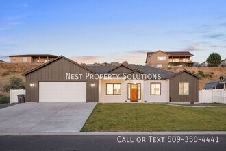 Building Photo - 351 Stacy Dr SE