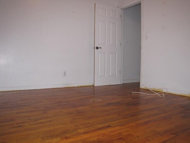 Foto del edificio - 3315 Pleasant Ave