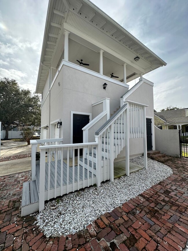 Building Photo - Amelia Island Awaits: Move-In-Ready One-Bedroom Oasis in Amelia Park, Fernandina Beach!