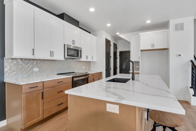 Foto del edificio - 9776 Caldwell Pl