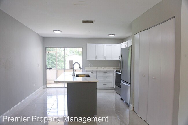 Building Photo - 2 br, 1 bath House - 3673 Estey