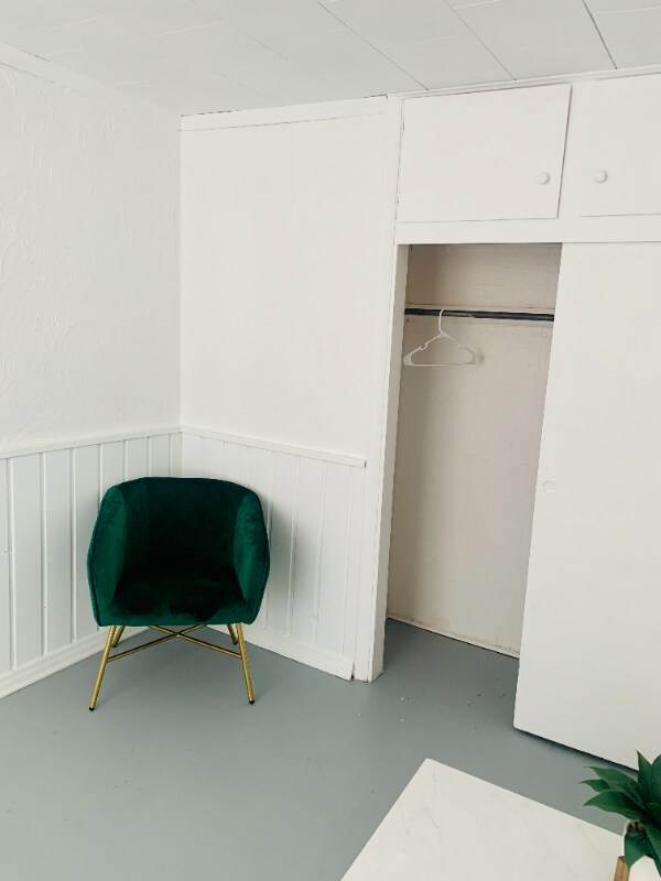 Foto del edificio - 108 W Gold St