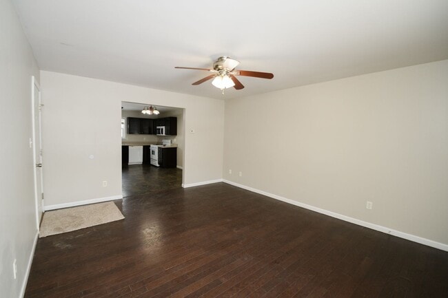 Building Photo - 693 Dearborn Rd