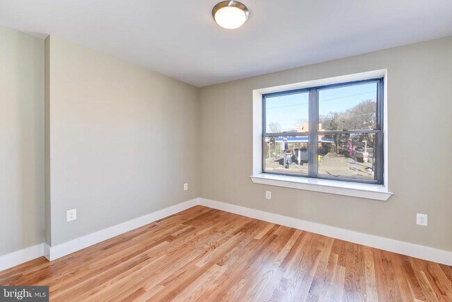 Foto del edificio - 2031 Benning Rd NE
