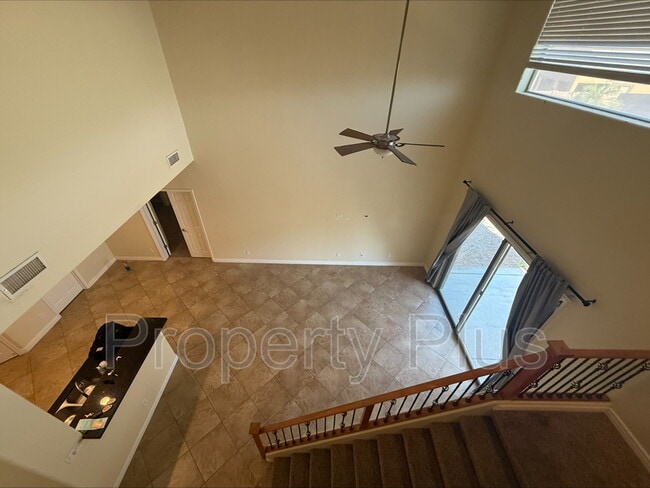Foto del edificio - 8355 W Molly Ln
