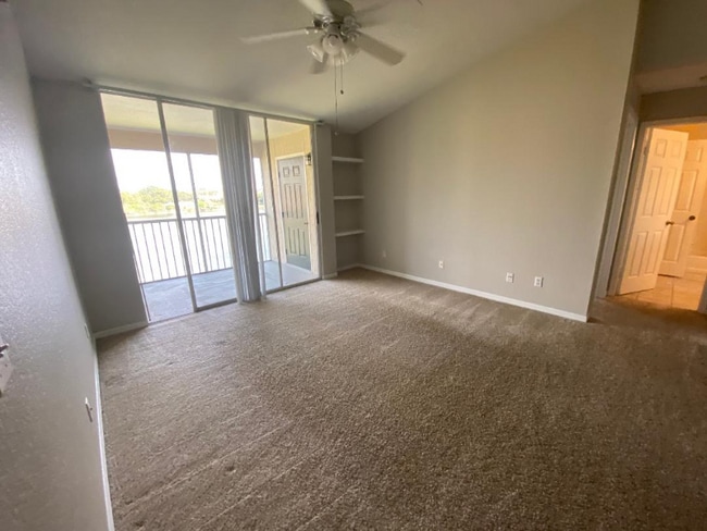 Foto del edificio - 8903 Latrec Ave