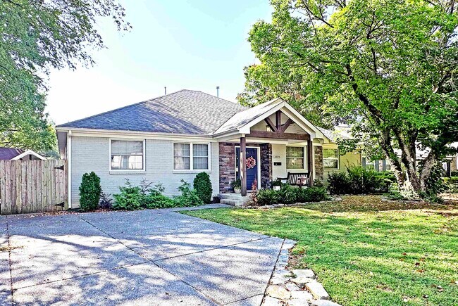 Foto del edificio - 3815 Montclair Dr