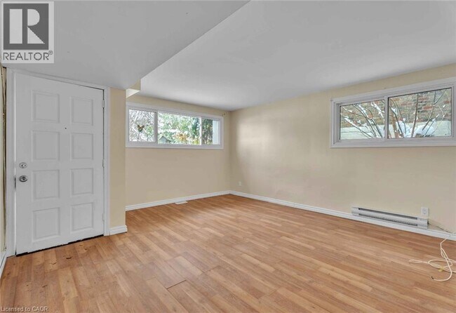 Building Photo - 165 Helena Ave