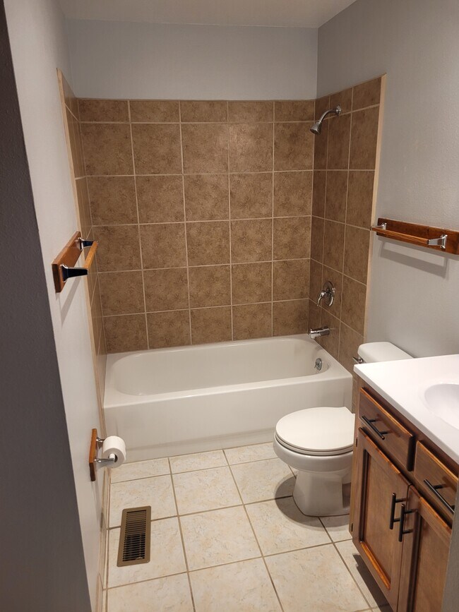 Foto del edificio - 1319 Pacheco Ct