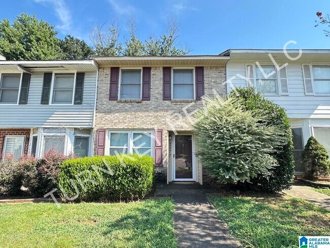Foto del edificio - 2177 Cheshire Dr