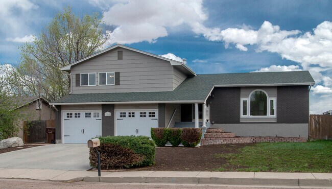 Building Photo - 6965 Sugar Creek Cir