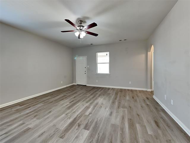 Foto del edificio - 2103 Old Harbor Way
