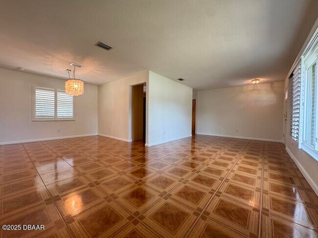 Foto del edificio - 4350 Candlewood Ln