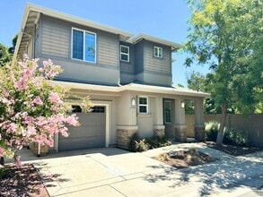 Building Photo - 4578 Blue Oak Pl