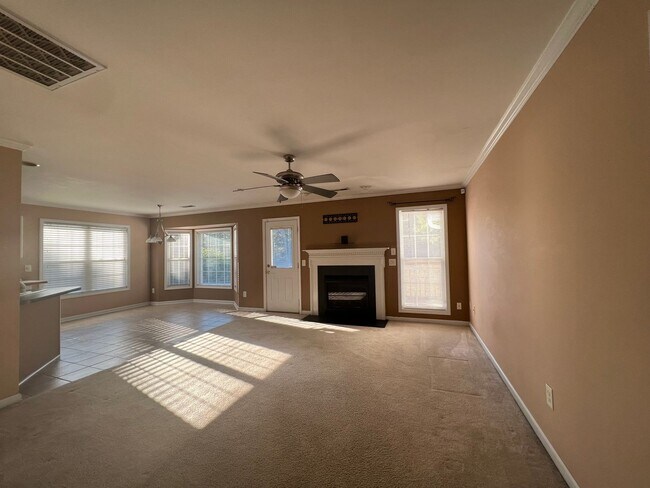 Building Photo - 288 Valley View Ct