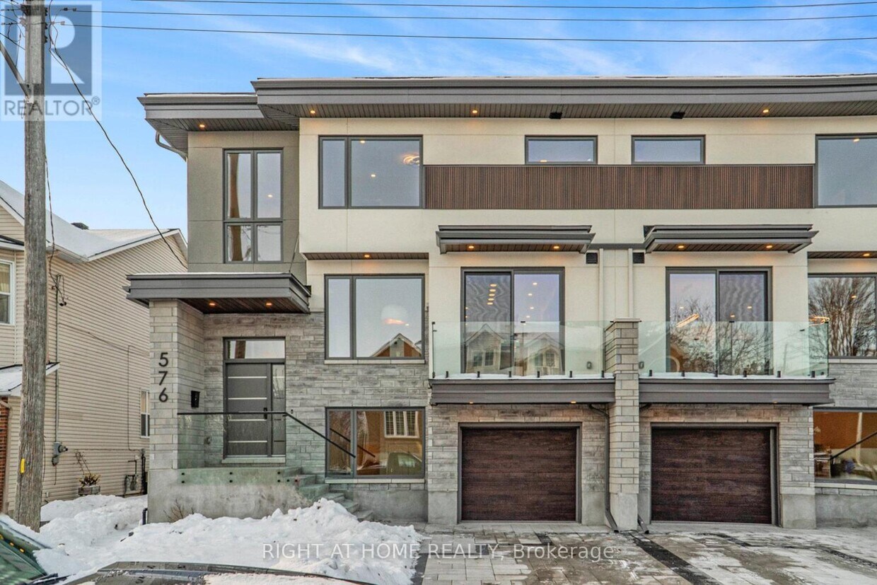 Photo principale - 576 Brunel St