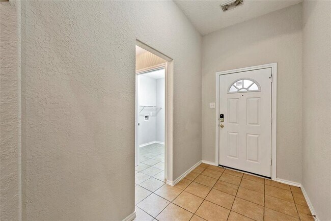 Foto del edificio - 11022 Overland Trail Dr
