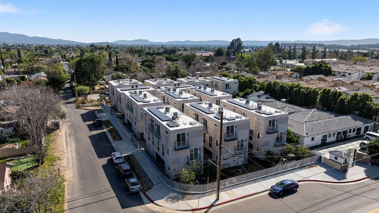 Foto del edificio - 13615 N. Fellows Ave.