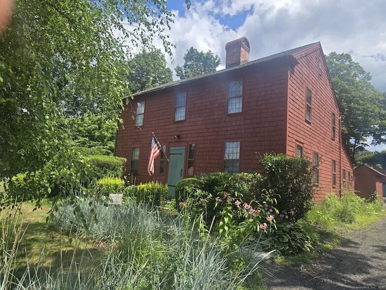 Primary Photo - 100 Main St S