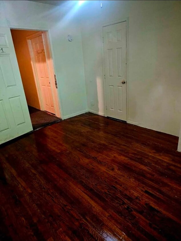 Building Photo - 9726 Zamora Ave